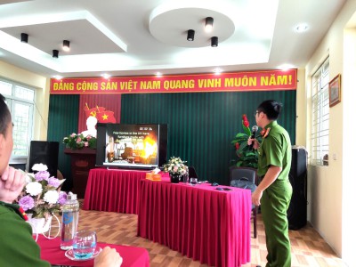 TẬP HUẤN PHÒNG CHÁY CHỮA CHÁY CỦA TRƯỜNG MẦM NON 3-2 NĂM 2022