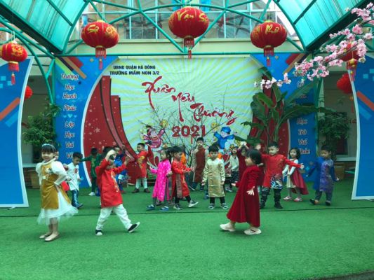 Các tiết mục văn nghệ vui tươi, rộn ràng chào đón ngày khai mạc Lễ hội