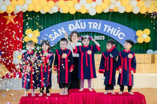 Top 6 xuất sắc nhất cuộc thi Sàn Đấu Tri Thức