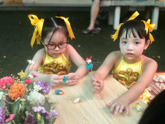 Chúng mình cùng nhau so tài nặn Tò He nhé