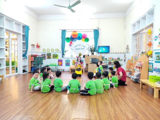 Co Huyen Cung Co Kien Thuc Cho Cac Be Lop B4