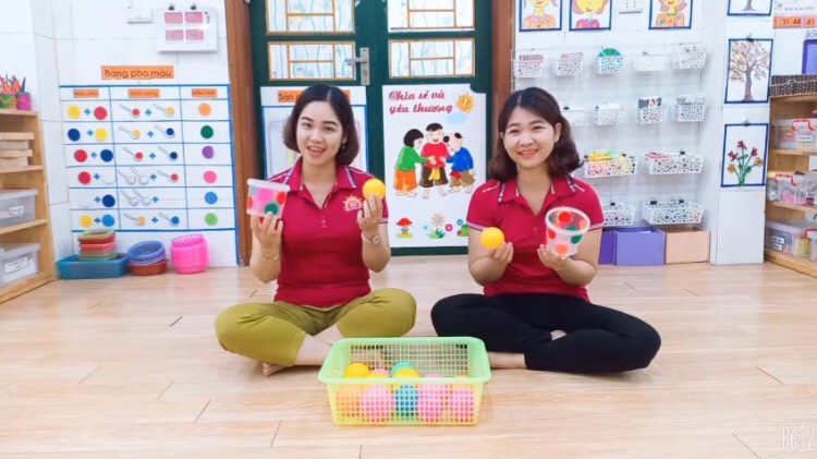 Trò chơi: Chụp bóng bằng cốc